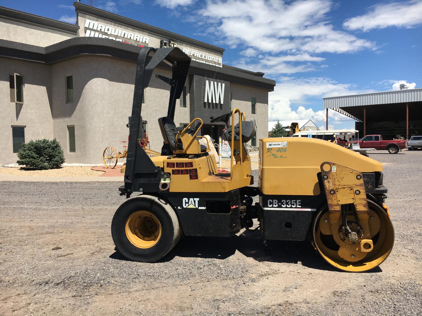 ./imagenes/INVOICE/2019/16623/COMPACTADOR CATERPILLAR CB-335E (2).JPG